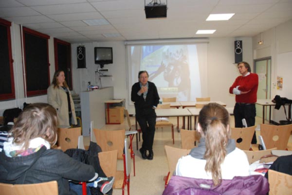 Autour du "Regard colonial" Prêt de films du CNC Caroline Patte, Jean-Pierre Daniel et Michel Bouillet à la cité scolaire d'Apt  